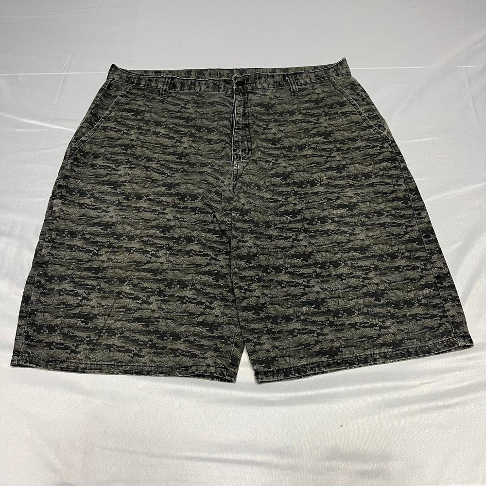 Y2K Dickies Baggy camo shorts size 36 skater Long